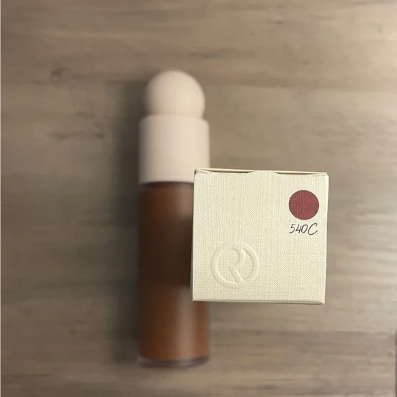 Rare Beauty Liquid touch weightless Foundation color 540c NEW SEALED - Picture 3 of 3